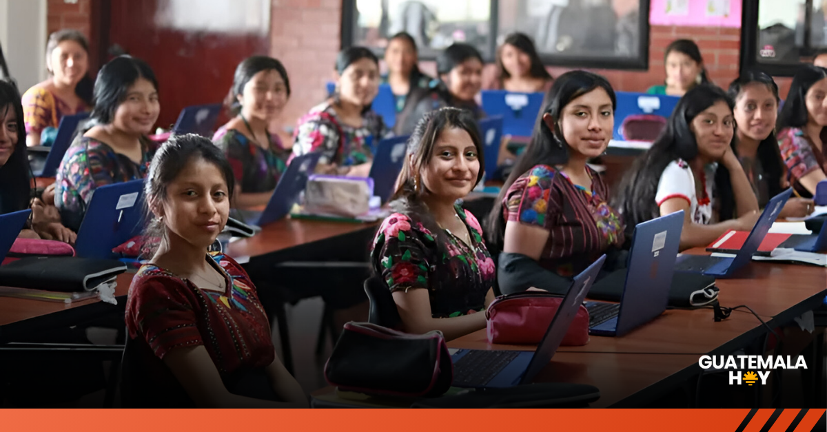 MAIA, la escuela que impulsa a niñas indígenas de Guatemala desde la pobreza hacia la excelencia académica