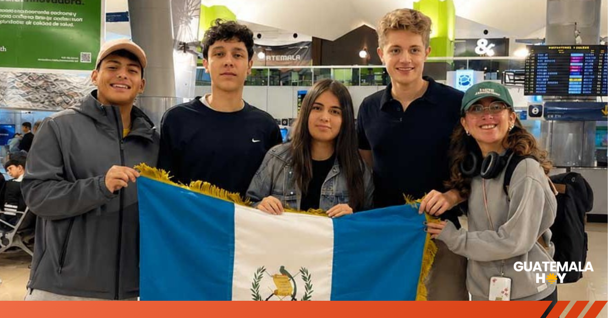 Jóvenes guatemaltecos buscan representar al país en el Mundial de Debate Escolar en Panamá