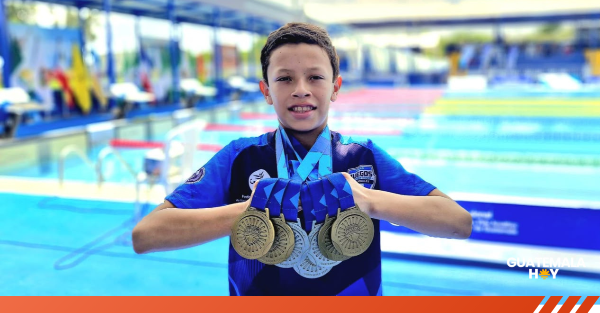 Christopher Cú vuelve a brillar: el niño de Petén que conquistó siete medallas en natación