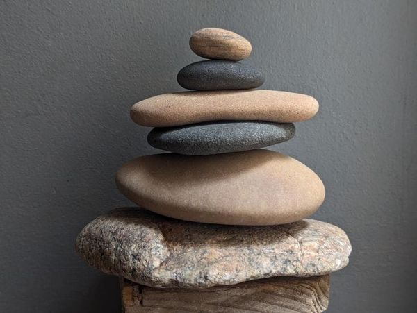 MANY HEARTS - ONE LOVE