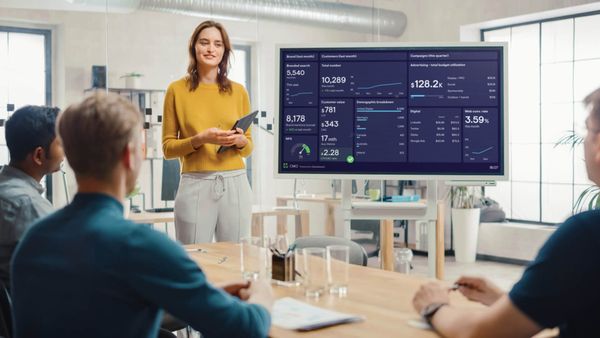 How to display Excel spreadsheets on a TV screen