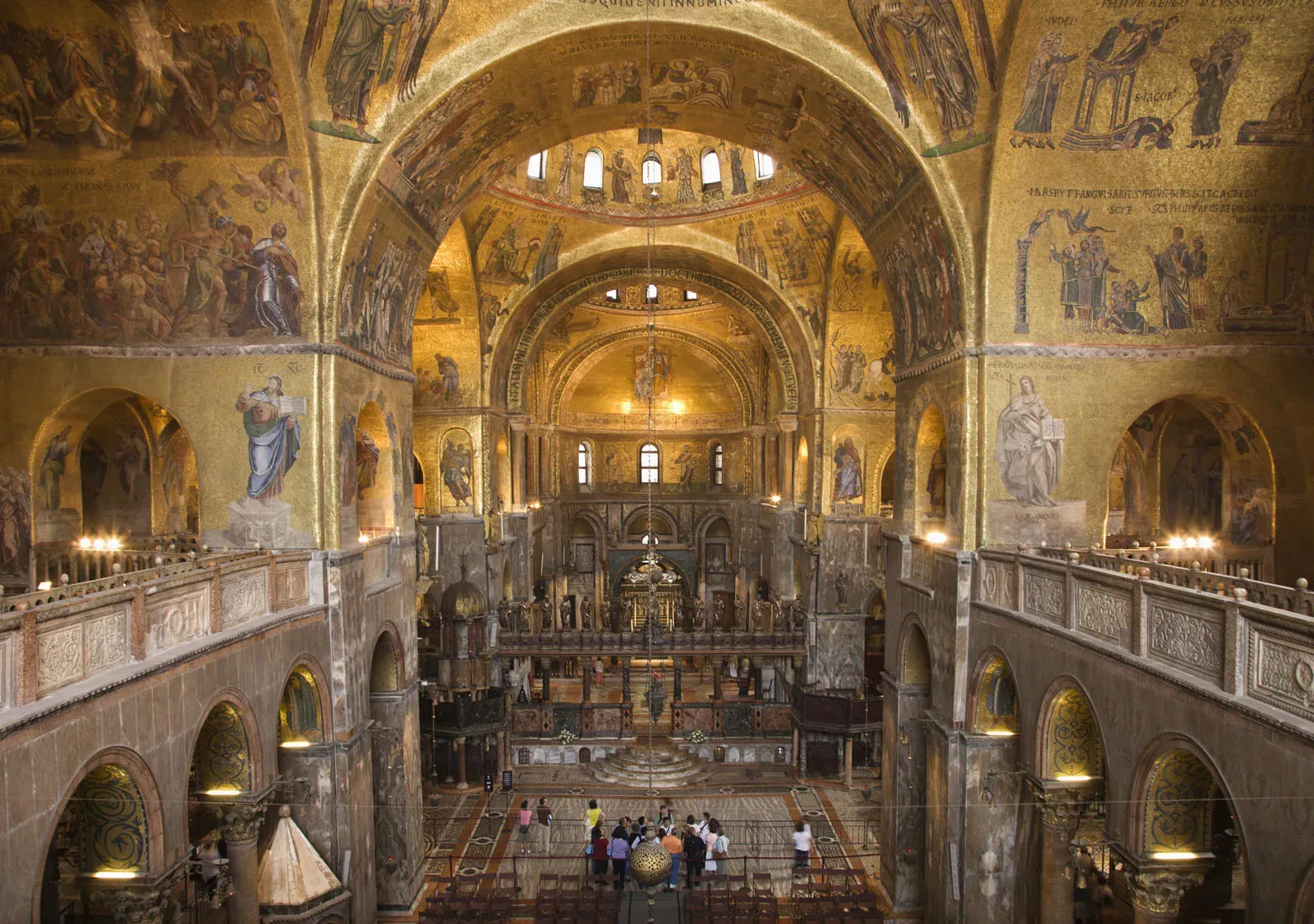 An interior photograph of San Marco Basilica