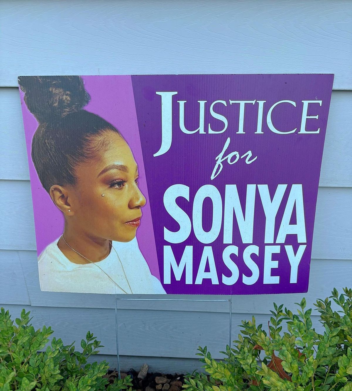 The trial for former Officer Sean P. Grayson, who shot and killed Sonya Massey in July last year, starts this week!