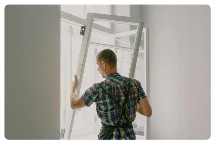 How Glass Companies Can Turn Website Visitors Into Customers — The Quick N Easy Way