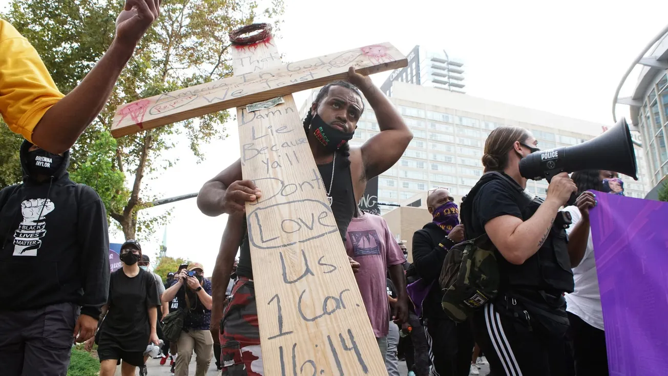 How to vote with Catholic social teaching—and Pope Francis