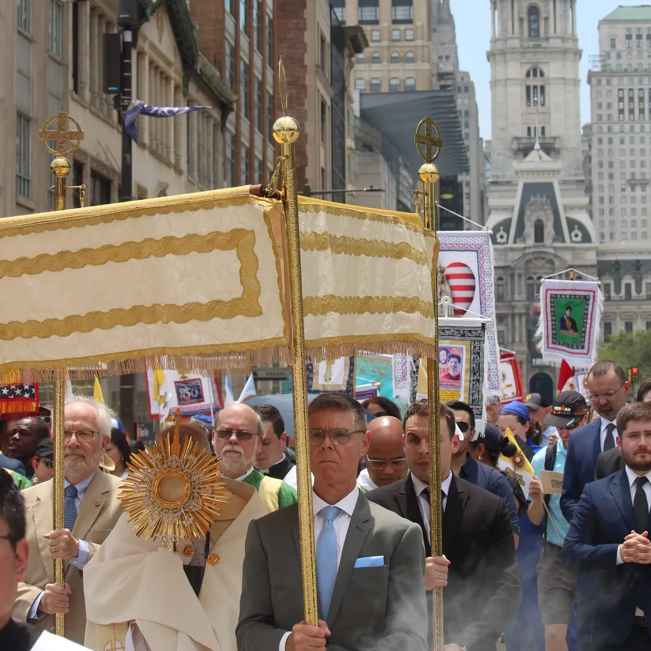 National Eucharistic Pilgrimage conclusion draws thousands in downtown Philadelphia