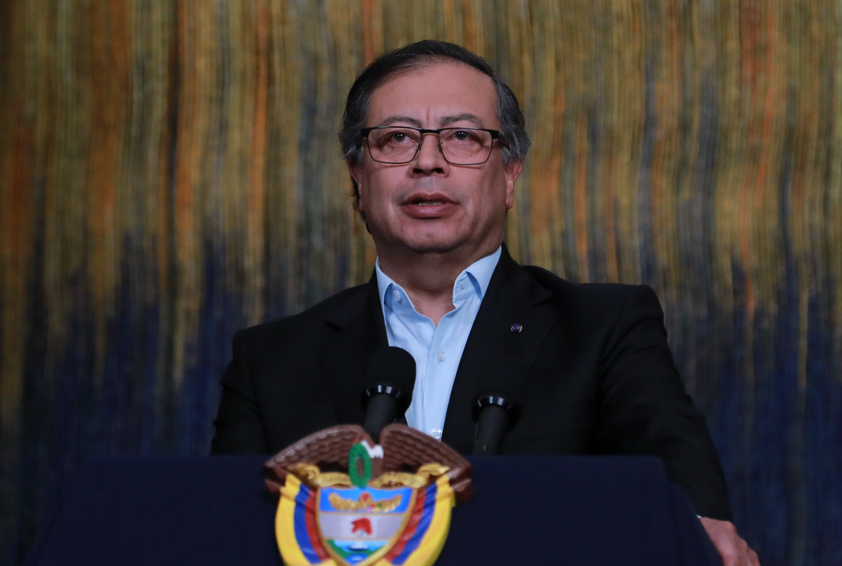 Petro hikes tariffs on Chinese steel