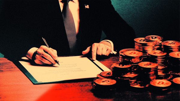 Trump Signs Order to Establish Bitcoin Reserve