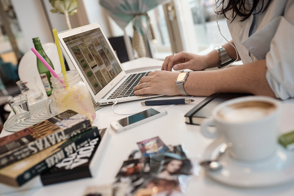 4 oblíbené stránky a 7 aplikací, které vám mohou pomoci s učením španělštiny