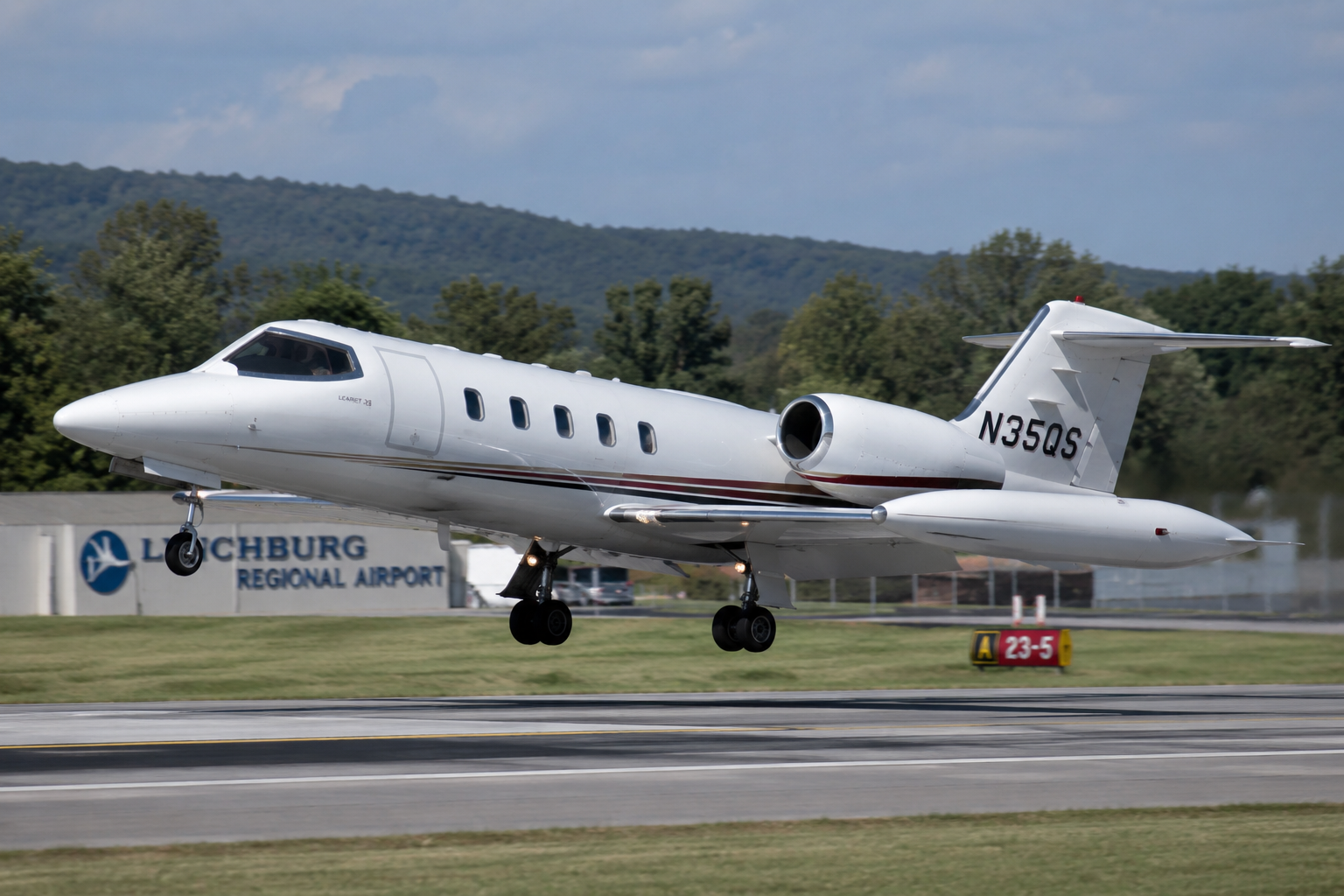 Private Jets Continue to Connect Lynchburg to Business Hubs Across the East