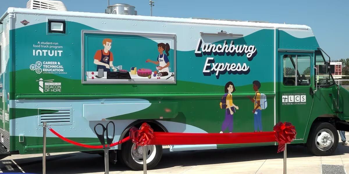 LCS & INTUIT LAUNCH STUDENT-RUN FOOD TRUCK