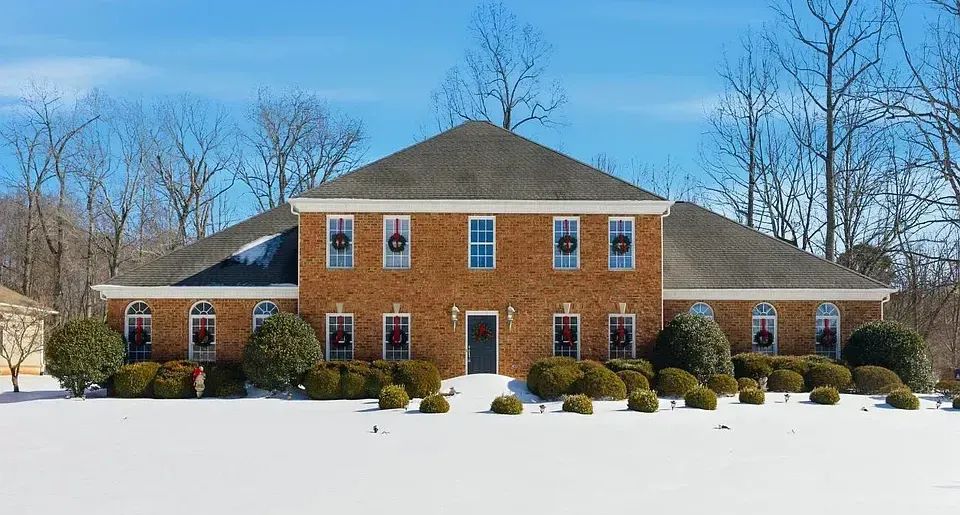 Four Sales Top $500K in This Week’s Real Estate Transactions