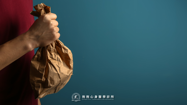 《憂鬱不只是藍色》｜恐慌症來襲，如臨大敵的恐懼