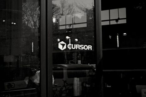 Cursor logo window