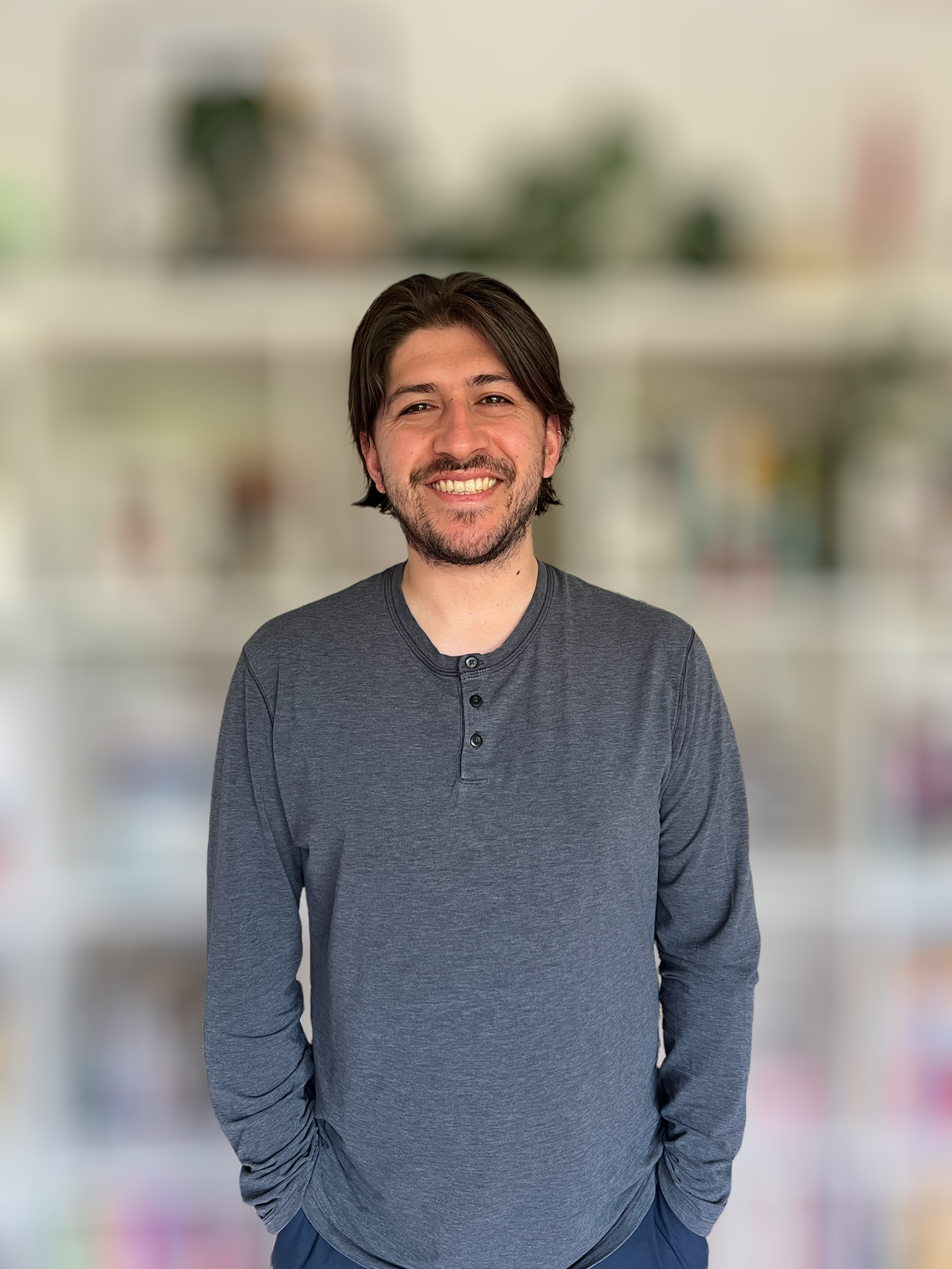 Hola — Soy Felipe. Escritor y creador de "Una pequeña victoria".