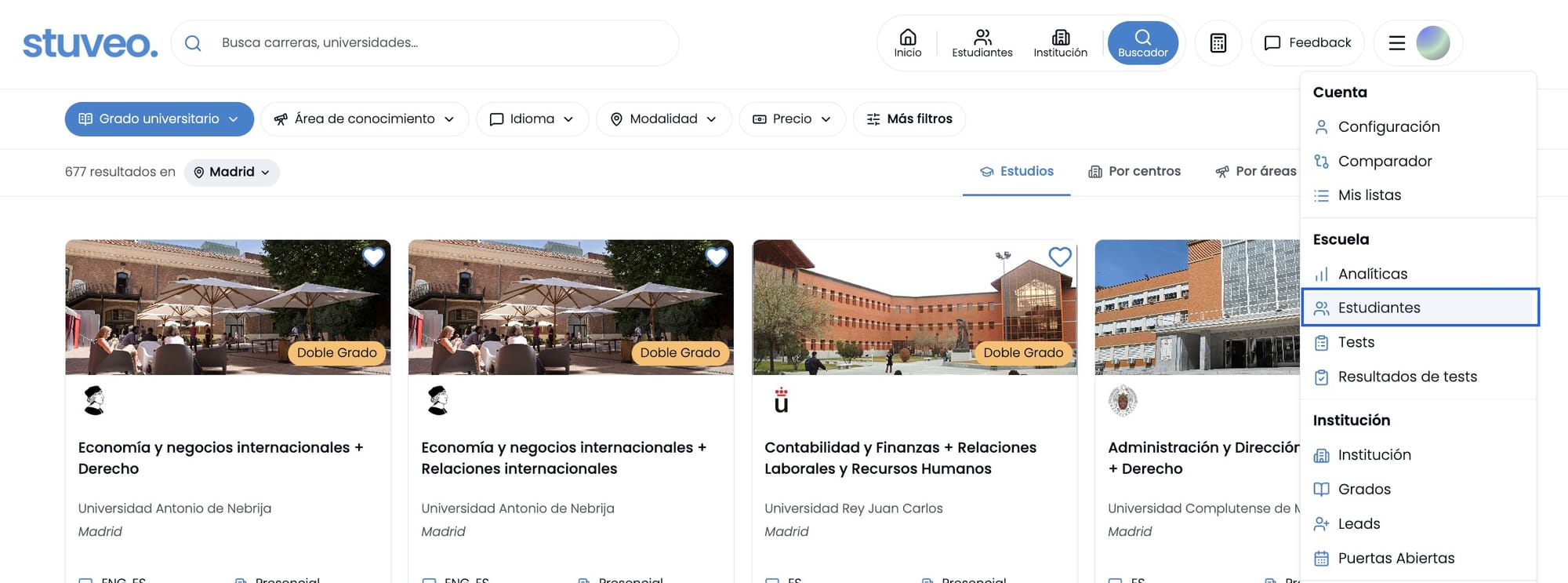 Menú de cuenta con la opción Estudiantes marcada