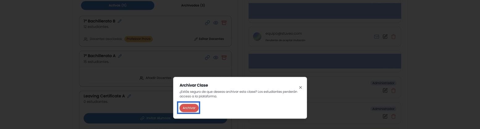 Ventana de confirmación para archivar una clase, con el botón Archivar marcado