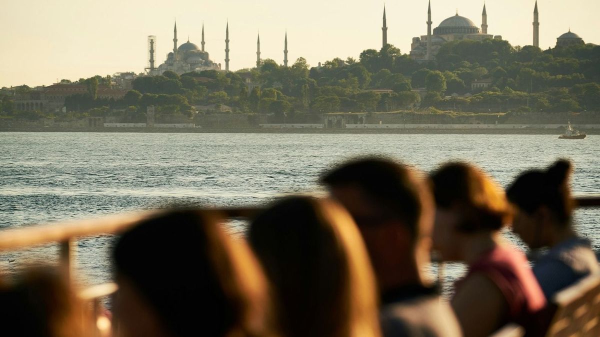 Gençlerin Yurtdışında Yaşama İsteği Nasıl Tersine Çevrilebilir?