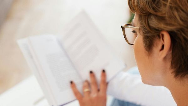 Neden Türkçe Karşılıklar Yerine Yabancı Sözcük Kullanıyoruz? - Hamza Zülfikar'ın Gözlemleri