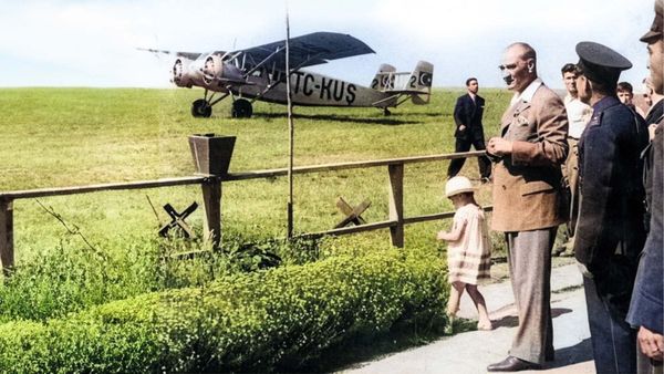 29 Ekim 1923: Cumhuriyetin İlanı ve Kendi Uçağını Yapabilen Bir Devletin Doğuşu