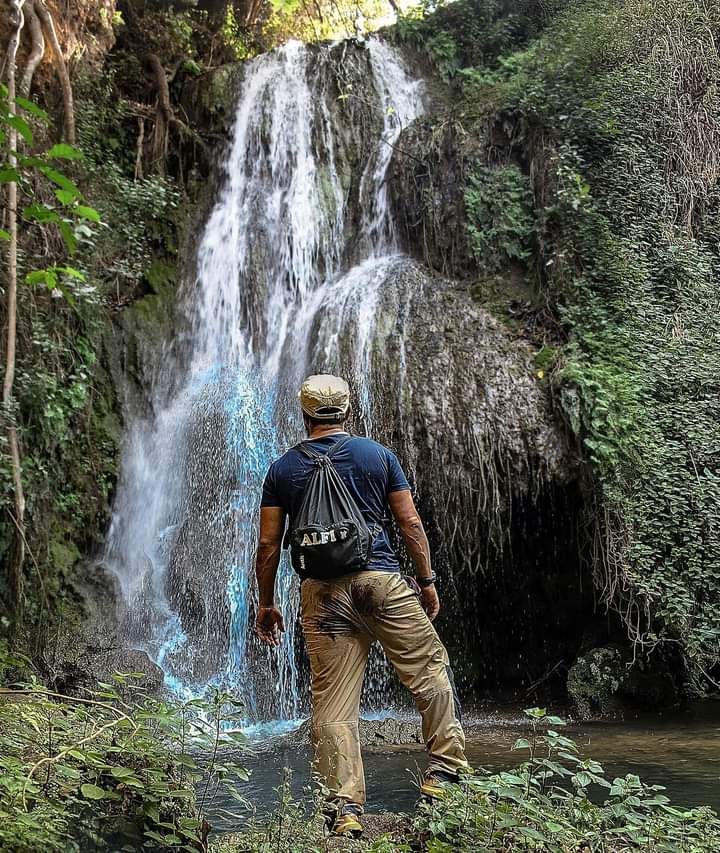 Mapompo River Falls