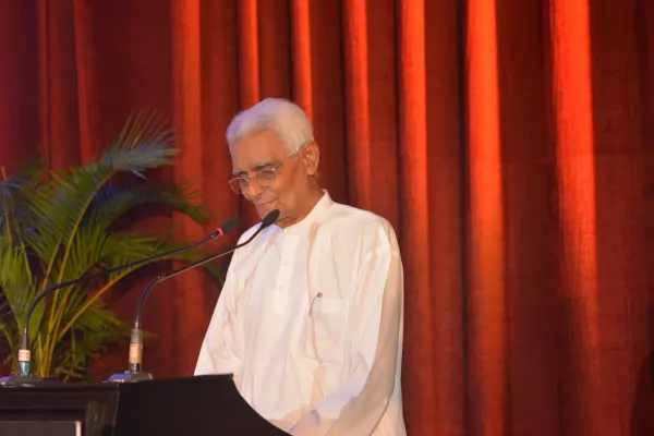 Prof. Vini - The 'Volleyball Chairman'