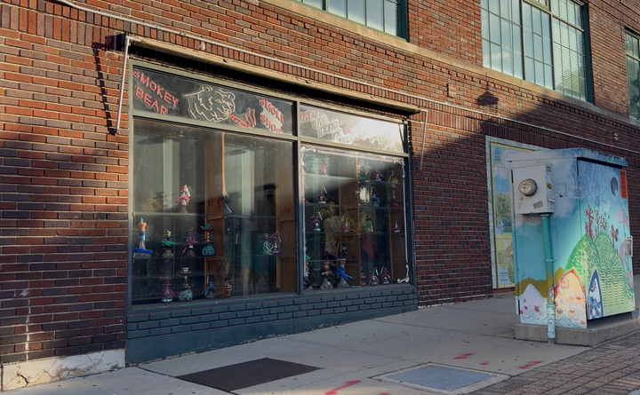 Lower Fairfield County Communities Look to ‘Weed’ Out Vape and Smoke Shops