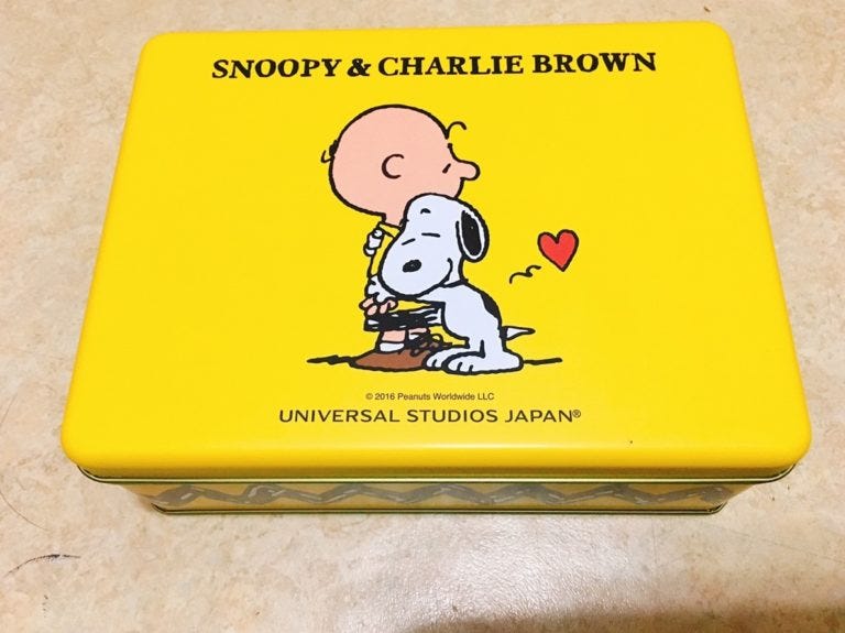 [零食小姐開箱]超可愛環球影城 SNOOPY印花餅乾 プリント クッキー