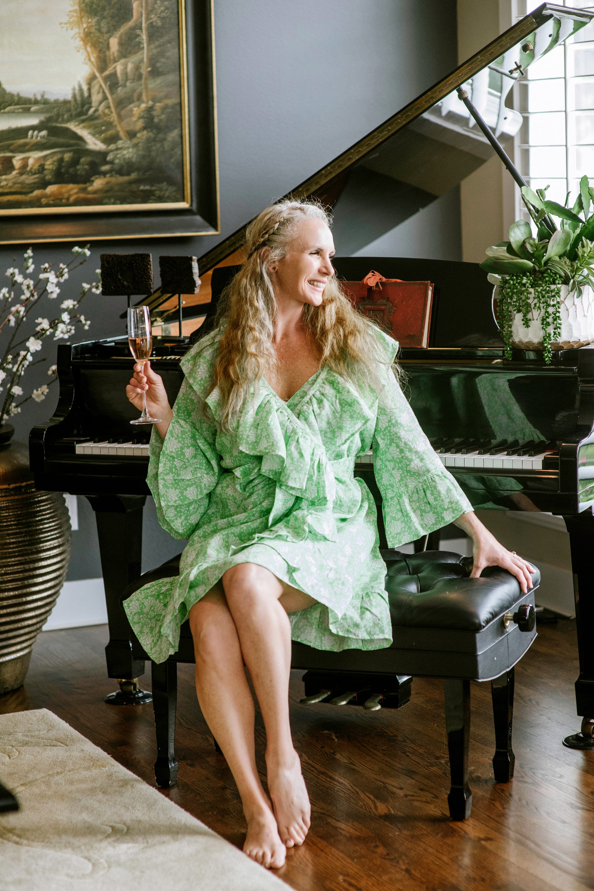 Lounge Love = Hazel Moon – photo by Suzanne Rothmeyer
