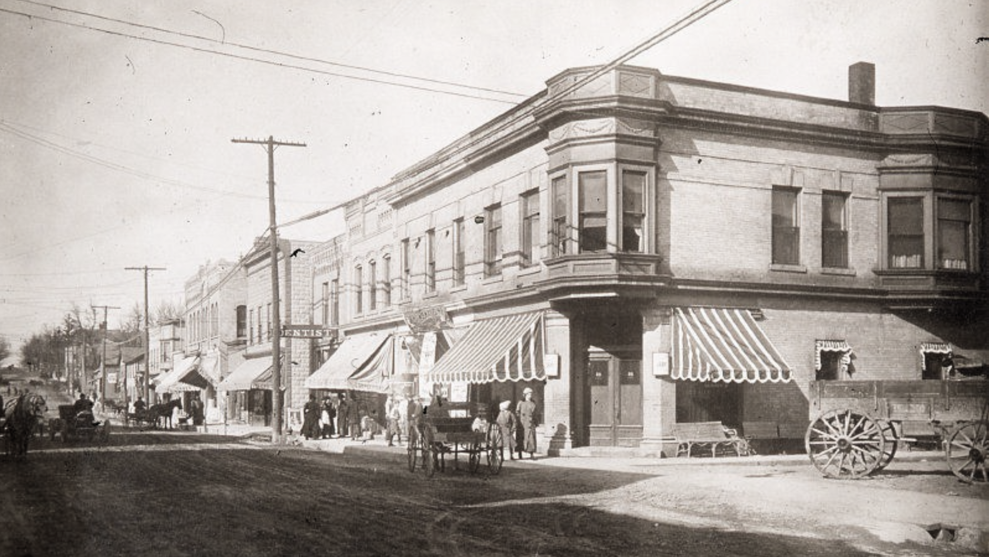 History of Oscar's Wine Bar in Hartford, Wisconsin