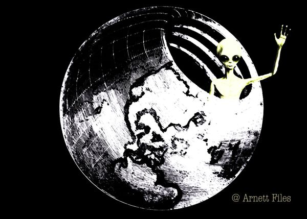 New Harvard Report Suggests Aliens May Be Living On/Beneath The Earth