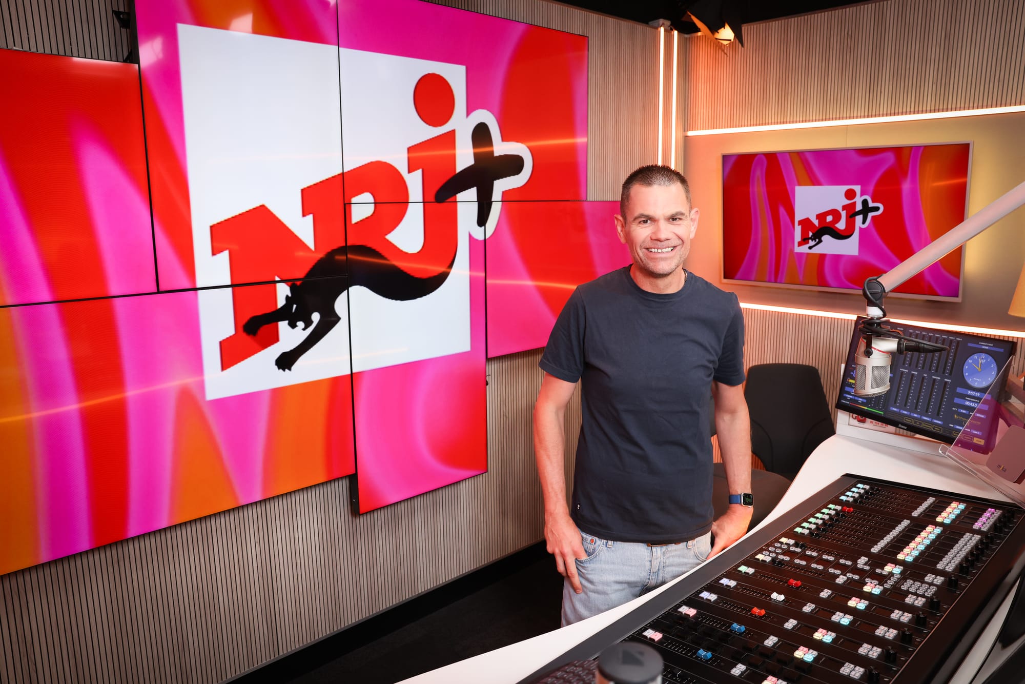 Cédric Godart animateur NRJ+ Belgique