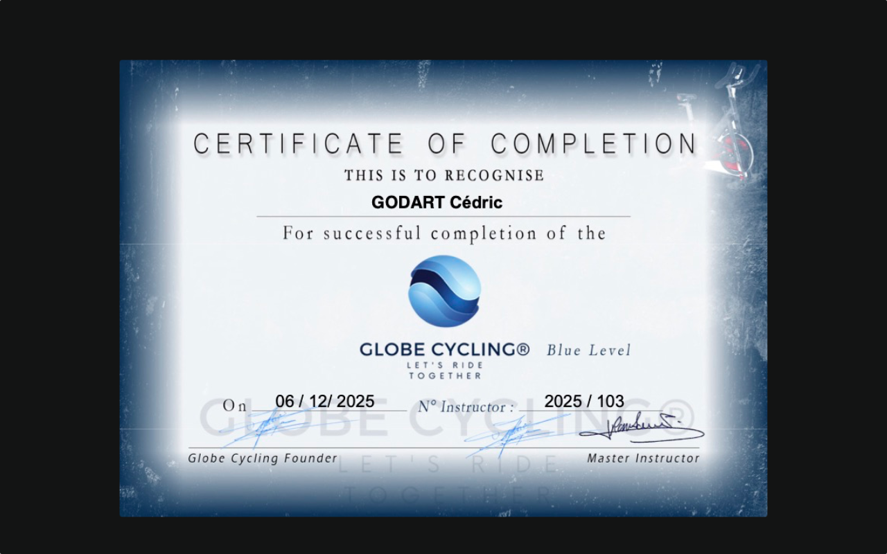Certificat Globe Cycling® Blue Level attestant la certification de Cédric Godart comme instructeur en indoor cycling.