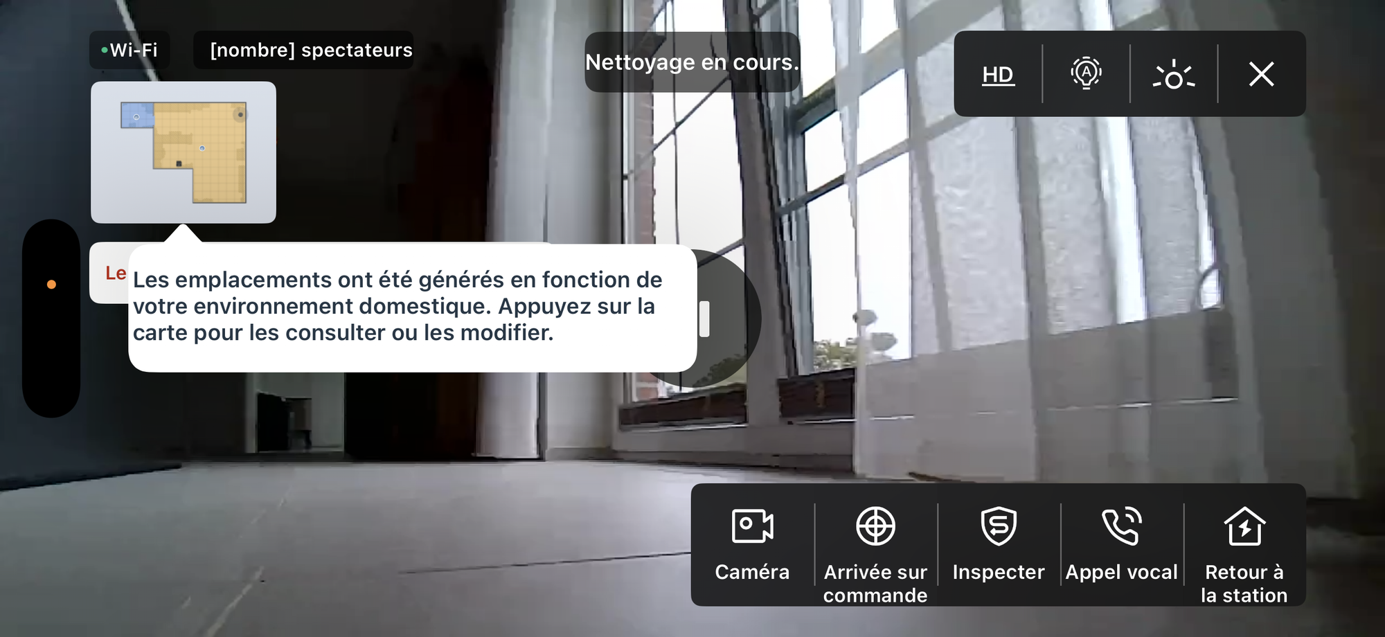La vue caméra depuis l'application. Qualité correcte en HD, suffisante pour inspecter la maison à distance.