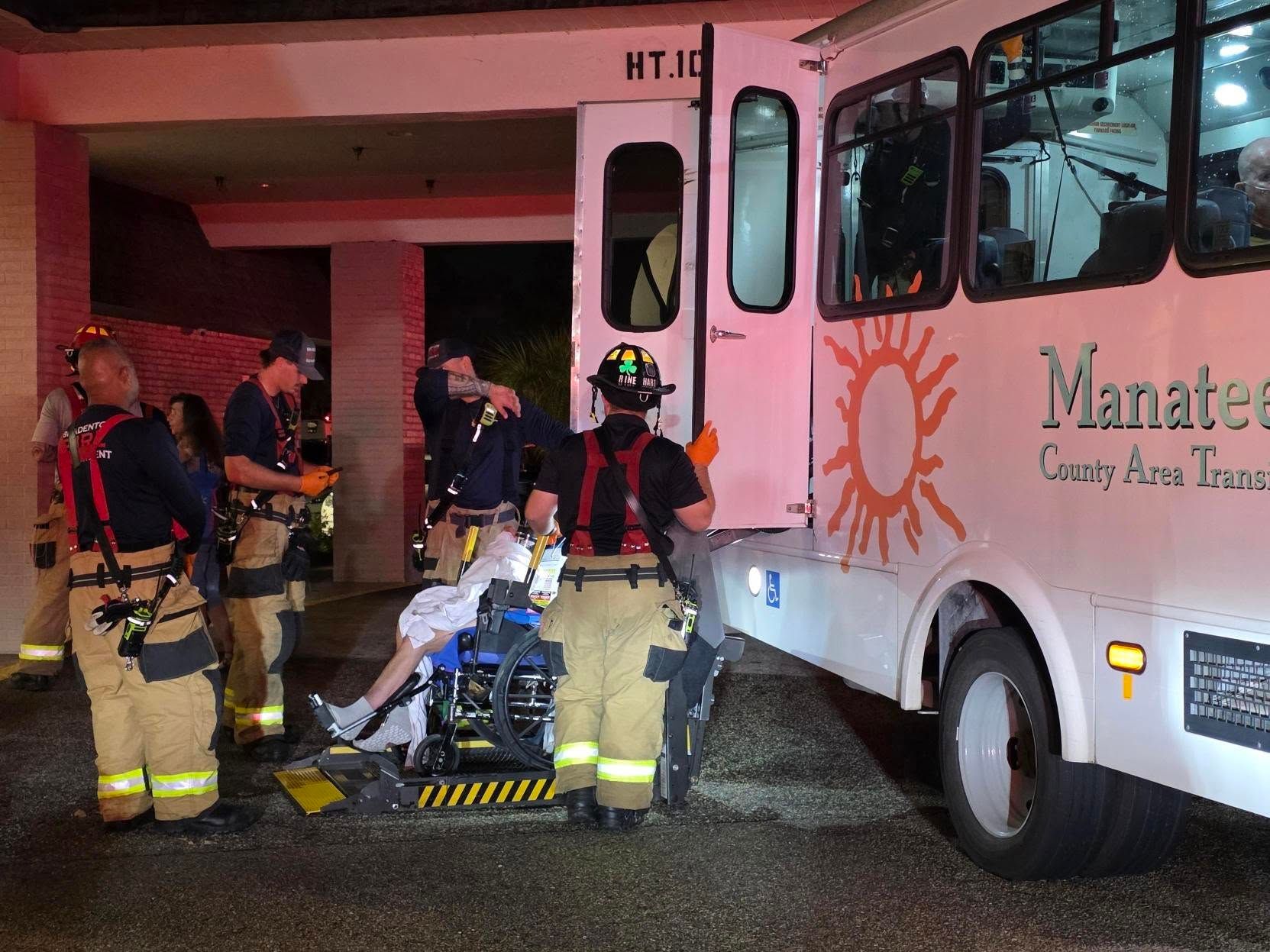 Update: All residents safely relocated after Bradenton assisted living collapse