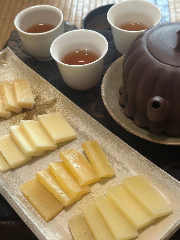 When Eastern Tea Meets Western Cheese: A Cross-Cultural Dialogue of Flavor