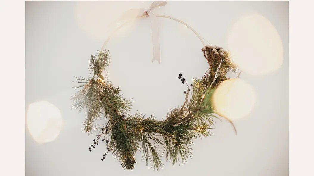 How To Have An Eco-Friendly Holiday: Sustainable Wrapping Paper and Holiday Decor For Your Home