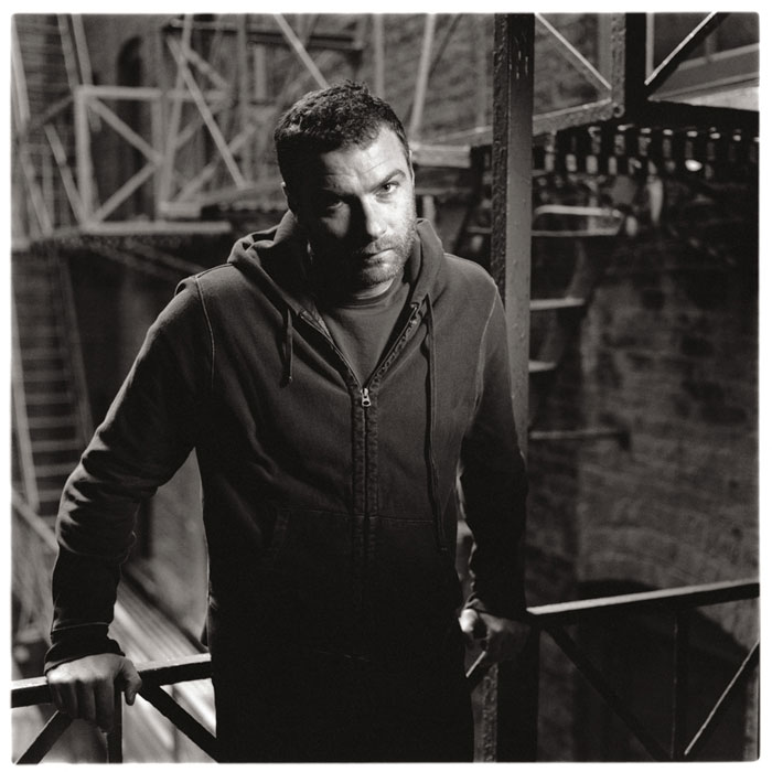 Liev Schreiber as Barry Champlain, 2007