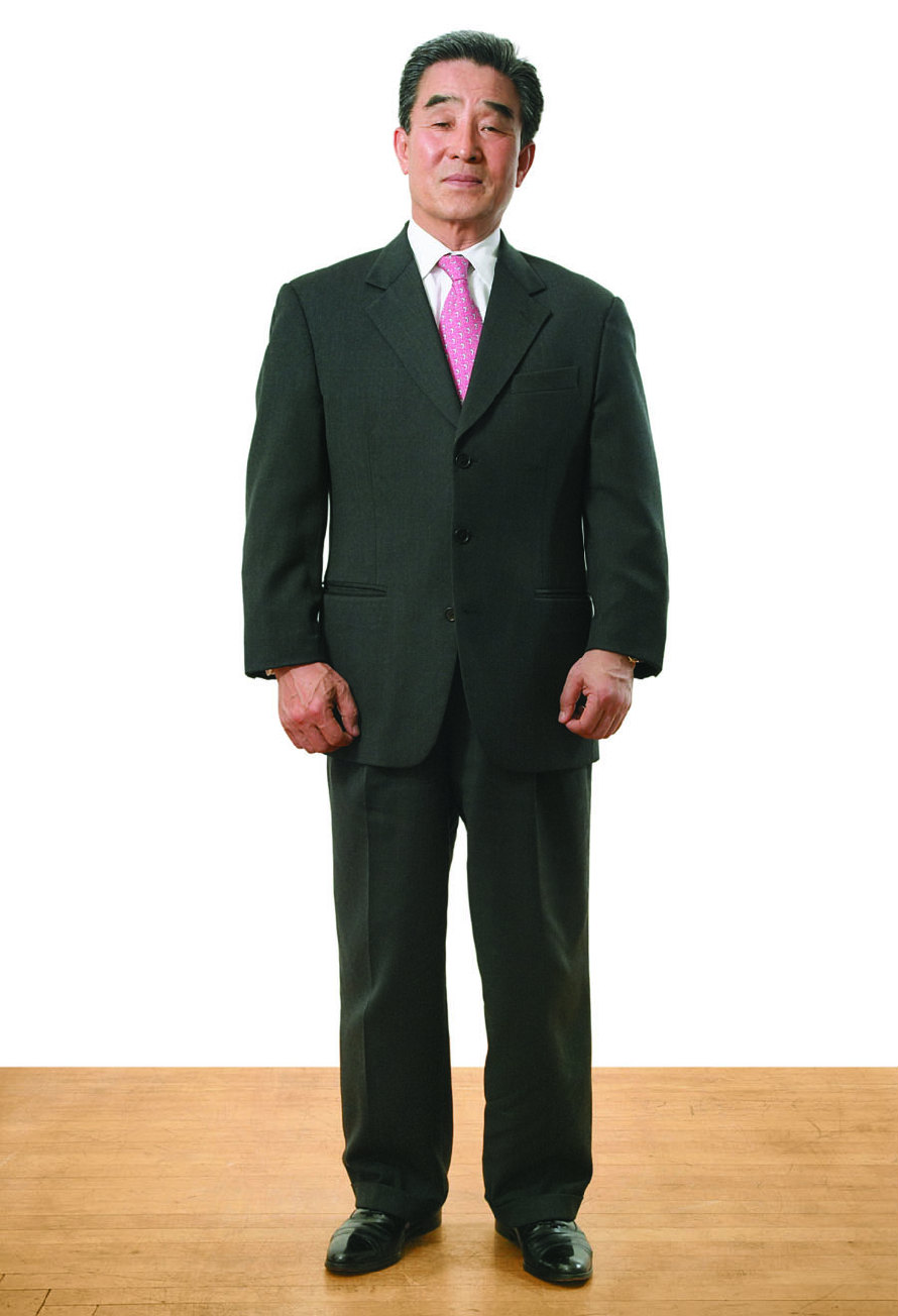 Kyung Hwa Lee: “Only when you are able to accept people with various backgrounds on their terms will you be accepted and respected by others on your own terms.”