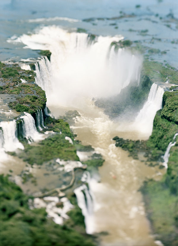 Iguazu, Argentina/Brazil (IG04), 2007
