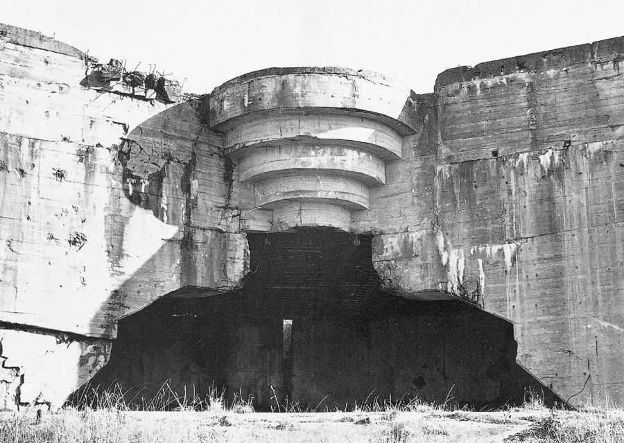 Lindemann battery in the Strait of Dover