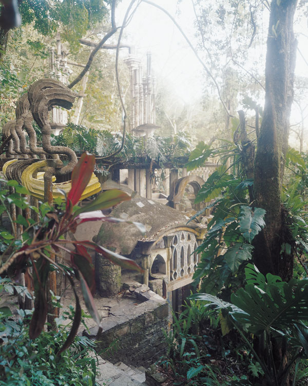 Cornucopia forms on Gothic construction (Sally Mann, 2006)