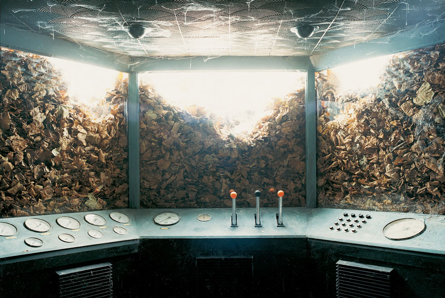 Drift, 2004. Diasec mounted c-type print. 120 x 180 cm. Edition of five.