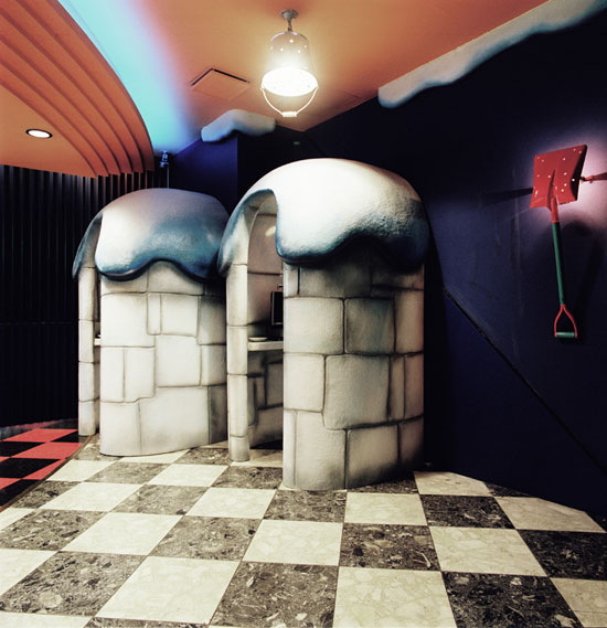 Igloo Waiting Area, Hotel Gang Snowman, Osaka 2005