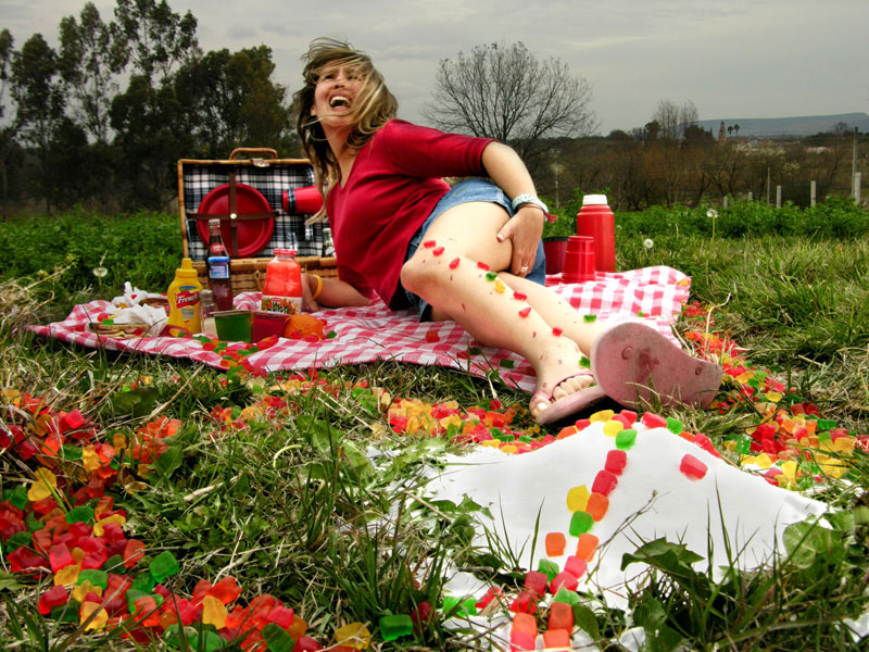 Death by gummi bears, 2005