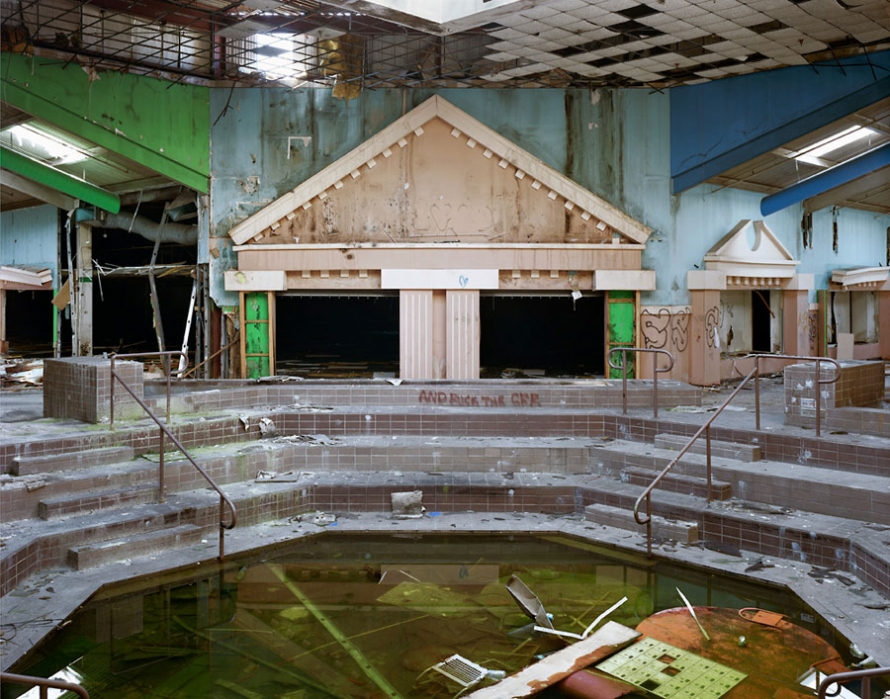 Belz Factory Outlet Mall, 2009