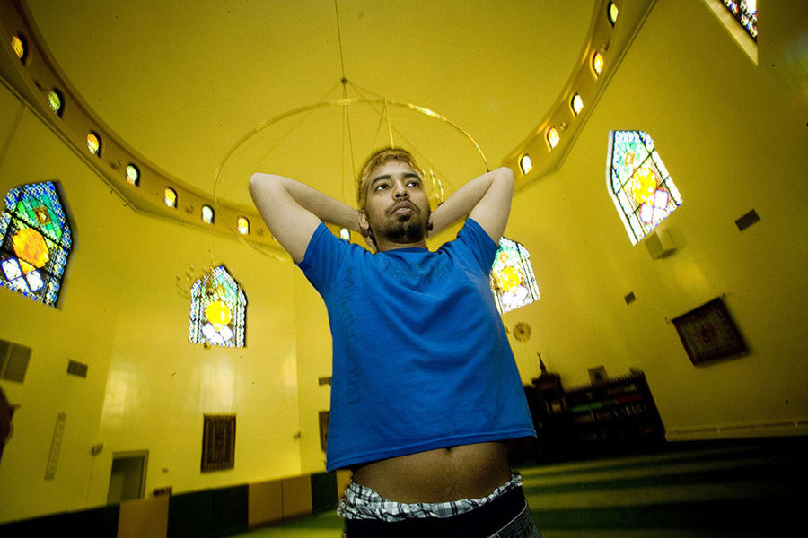 Guitarist of the Kominas Arjun Ray at a mosque in Toledo, Ohio