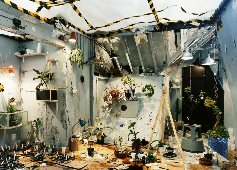 Untitled VII, 2007. Diasec mounted c-type print. 137 x 190 cm. Edition of five.