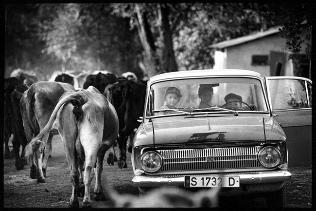 Kyrgyzstan, Tasj bulak 2002