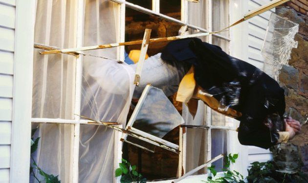 Between Falling and Falling